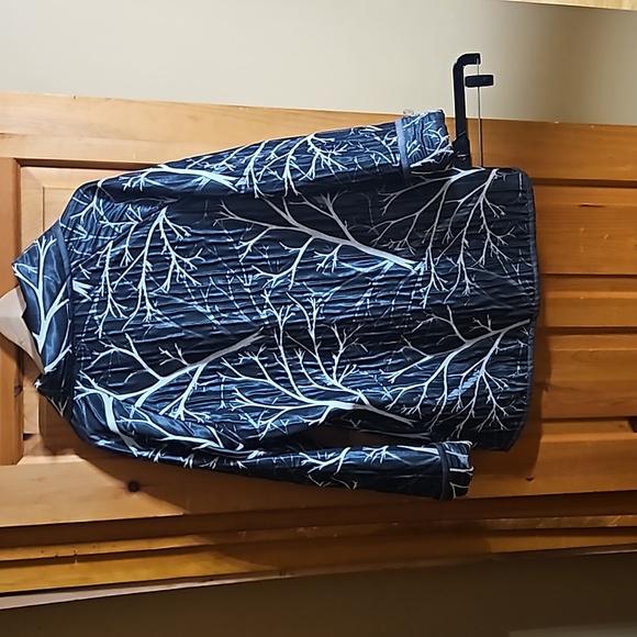 EUC size large Yak Magic coat - Picture 2 of 4